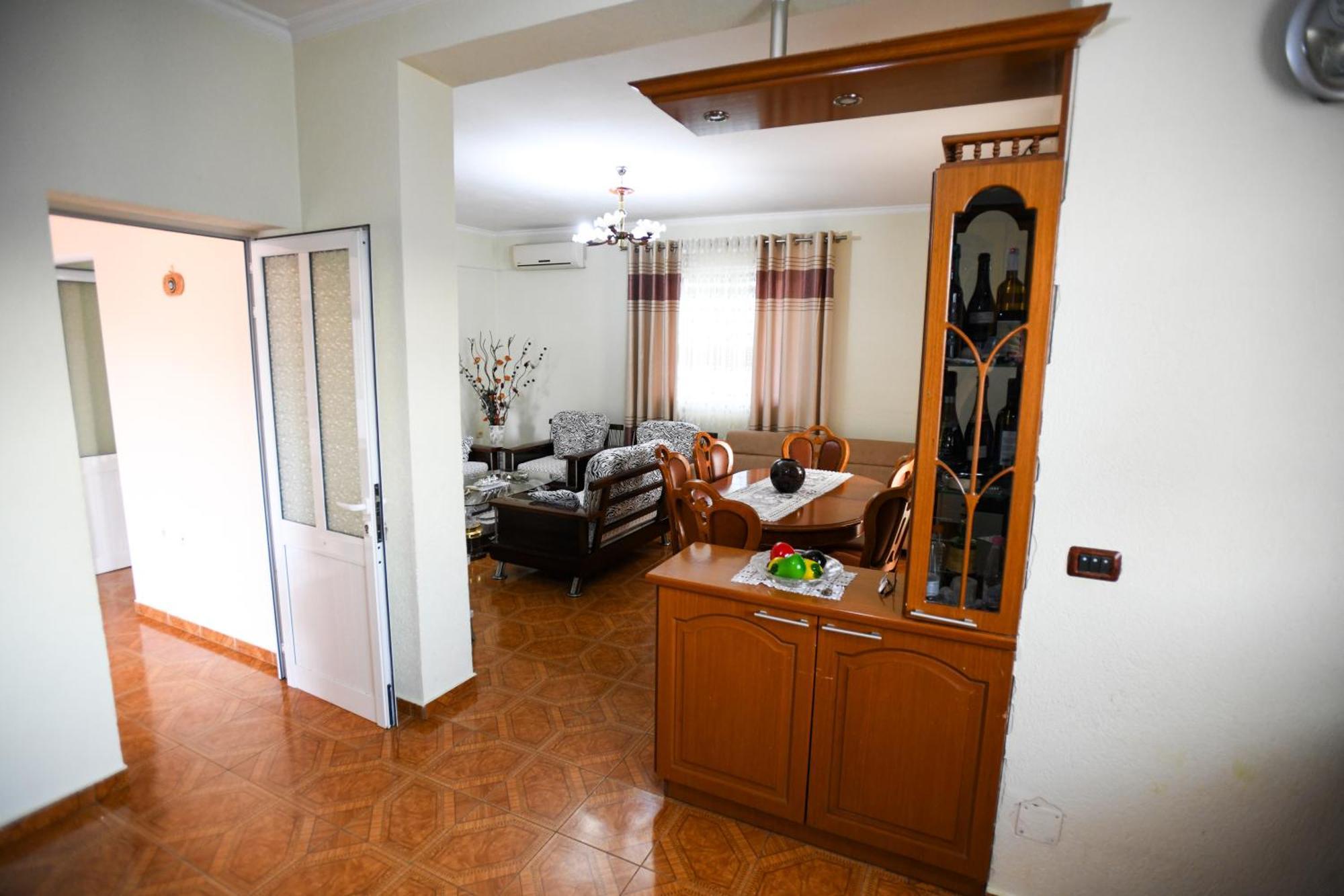 Apartment Darlin Berat Exteriér fotografie