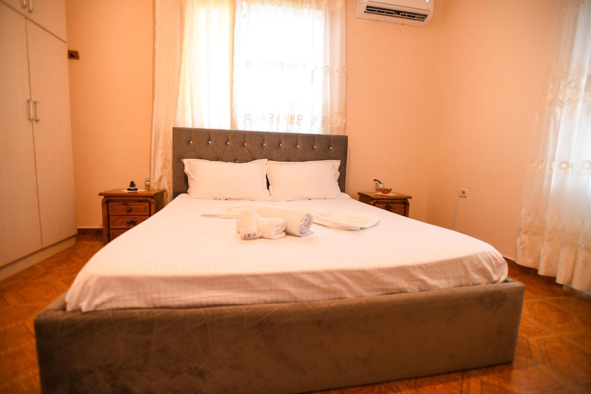 Apartment Darlin Berat Exteriér fotografie